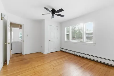 408 Manchester Road Auburn NH 03032