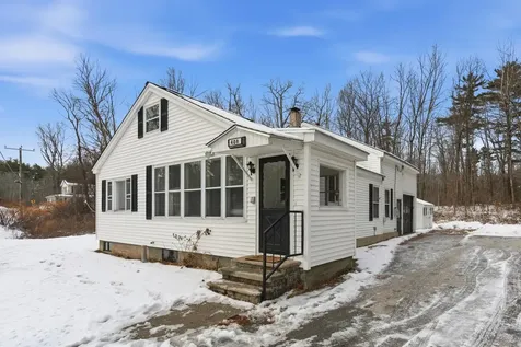 408 Manchester Road Auburn NH 03032