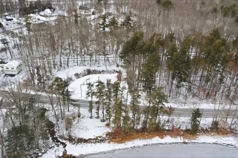 408 Manchester Road Auburn NH 03032