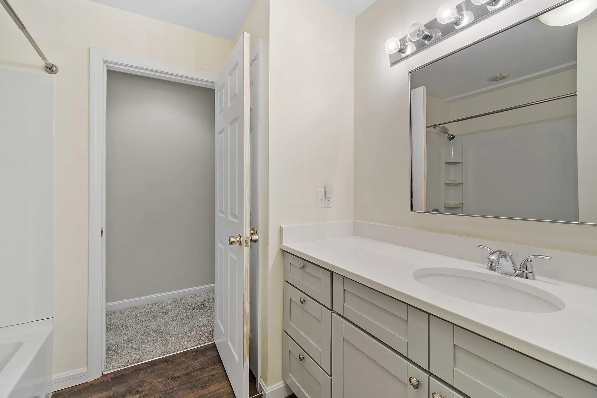 10 Steeple Chase Drive Hampstead NH 03841