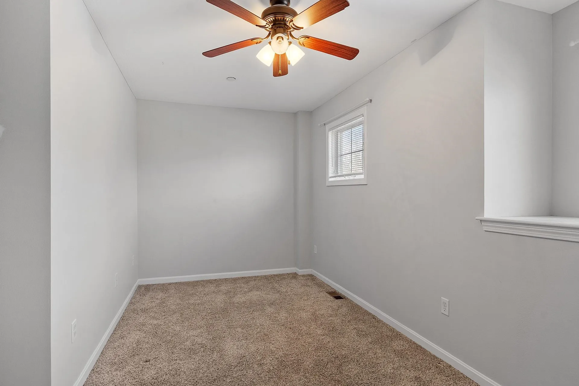 10 Steeple Chase Drive Hampstead NH 03841