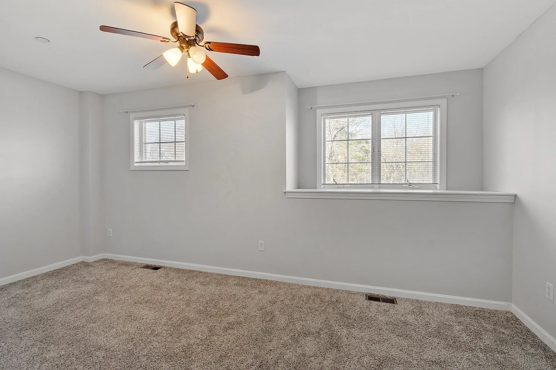 10 Steeple Chase Drive Hampstead NH 03841