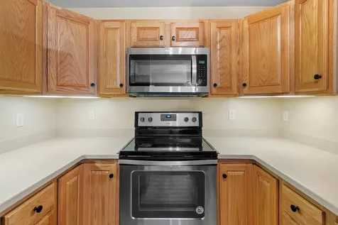 10 Steeple Chase Drive Hampstead NH 03841