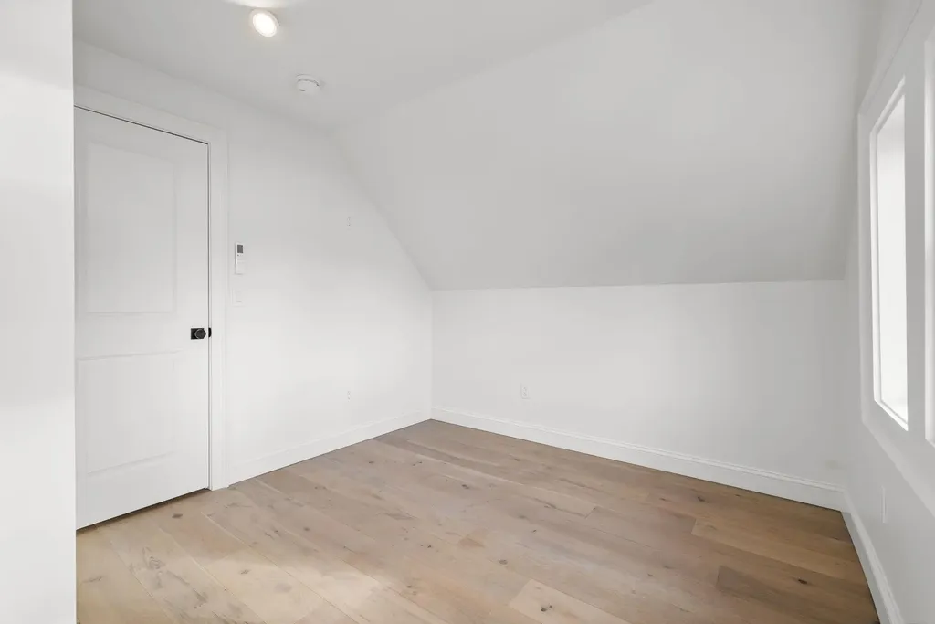 29 Thorwald Avenue Hampton NH 03842