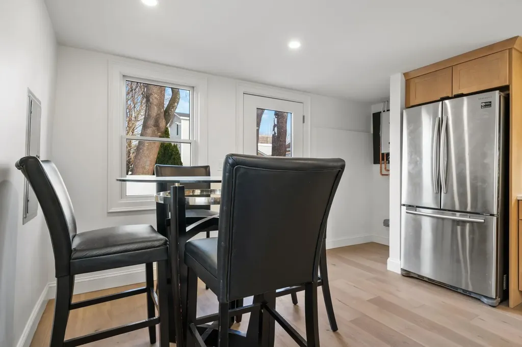 29 Thorwald Avenue Hampton NH 03842