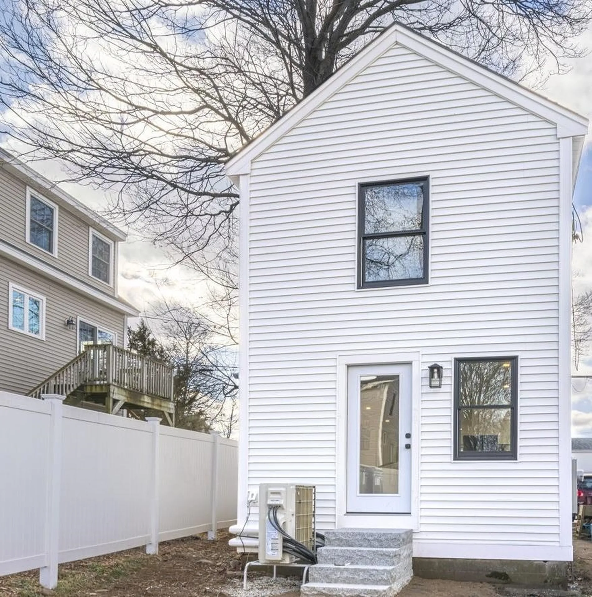 29 Thorwald Avenue Hampton NH 03842