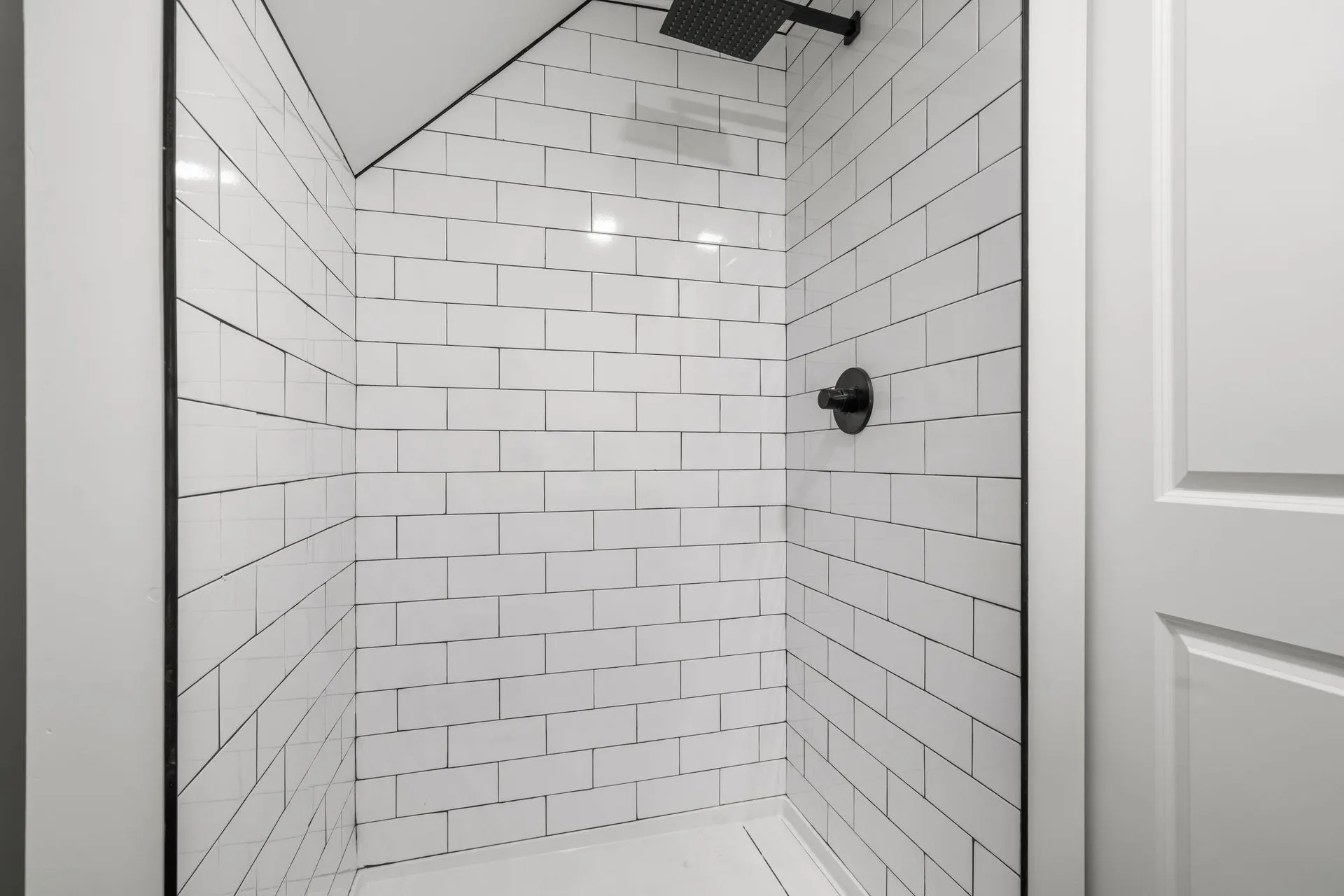 29 Thorwald Avenue Hampton NH 03842