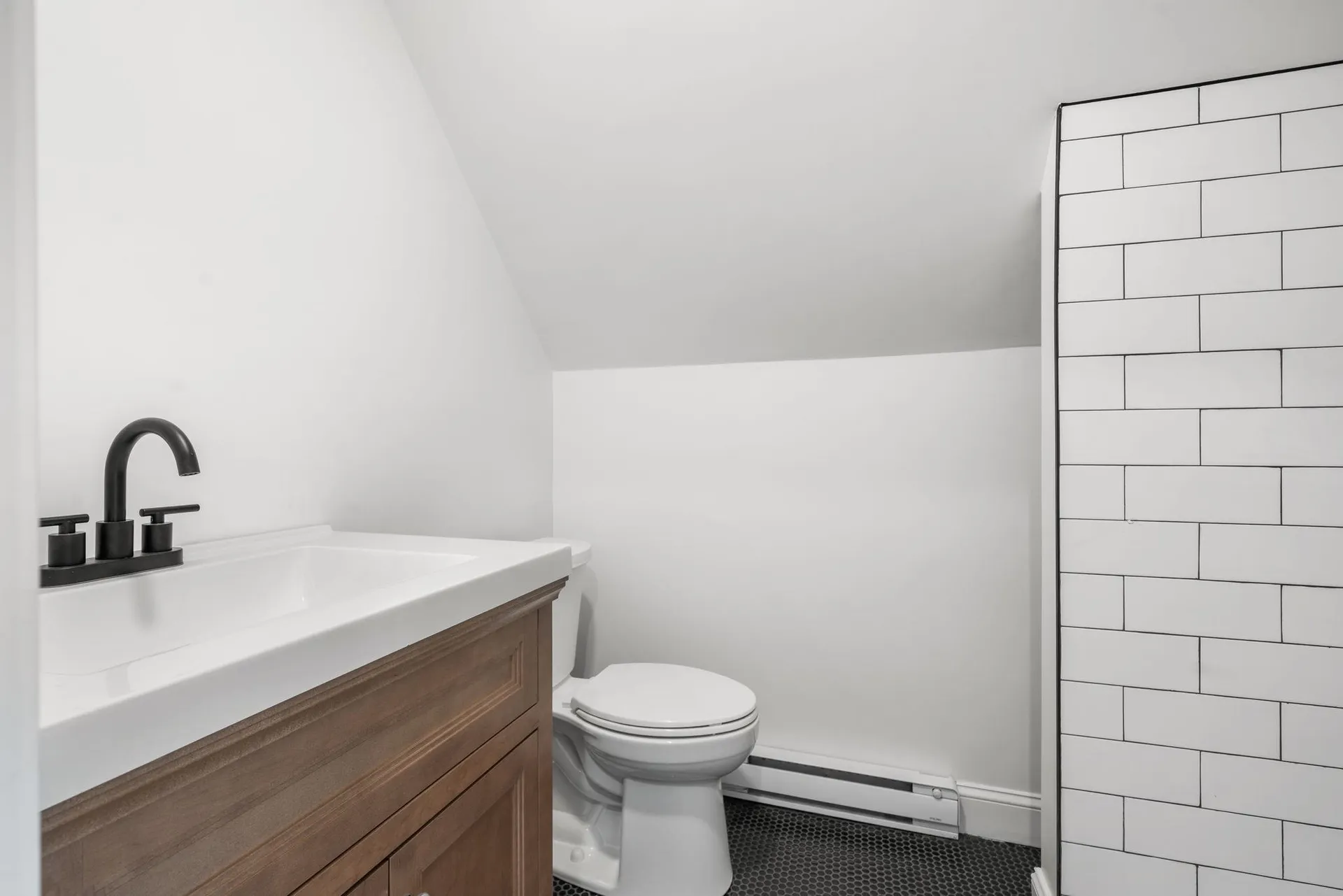 29 Thorwald Avenue Hampton NH 03842