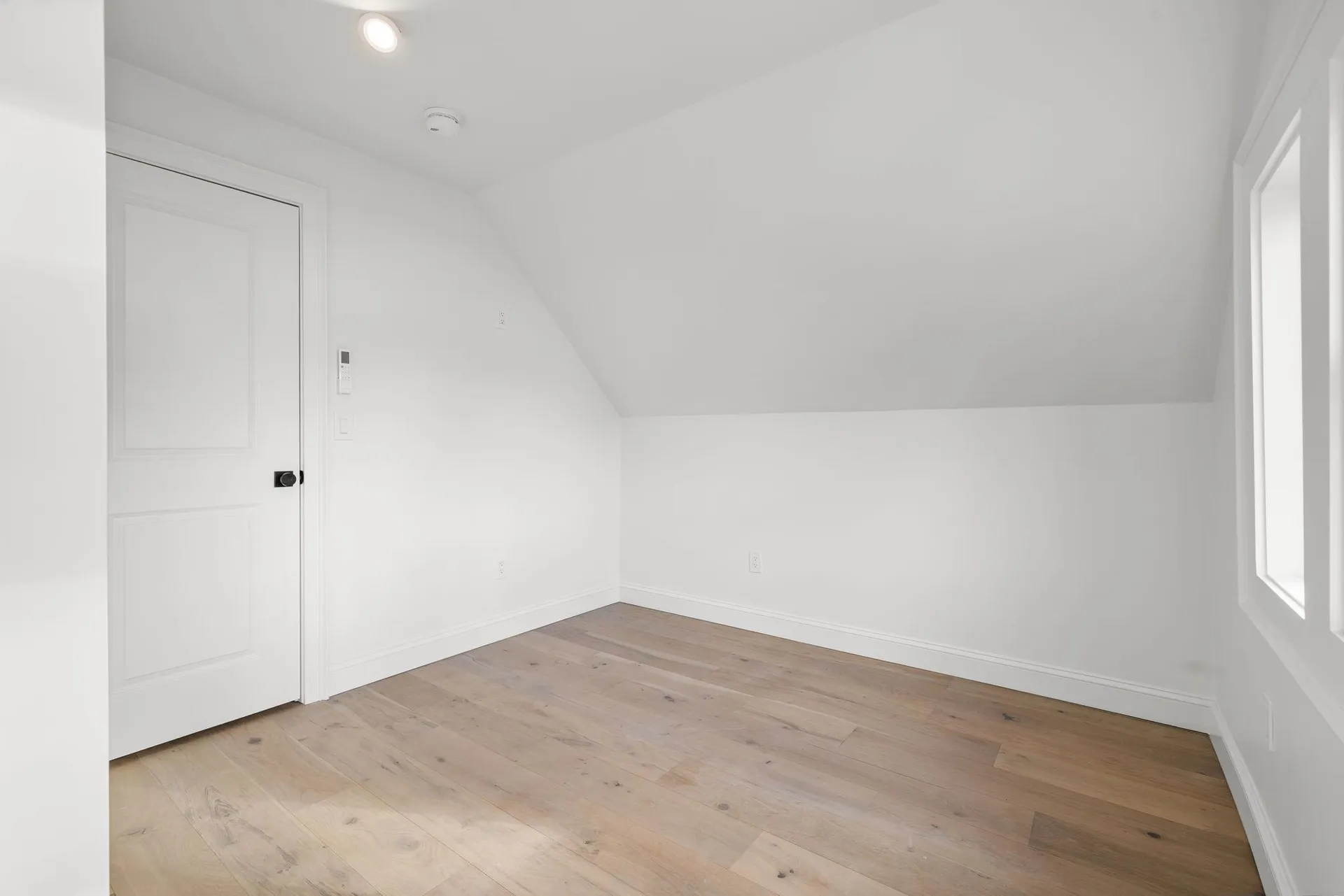 29 Thorwald Avenue Hampton NH 03842