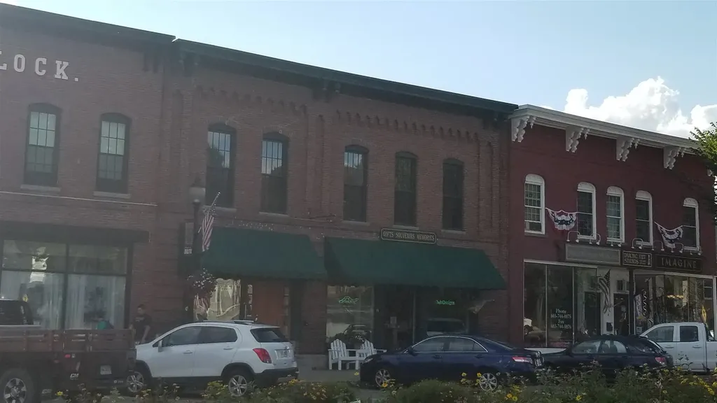 8 Central Square Bristol NH 03222