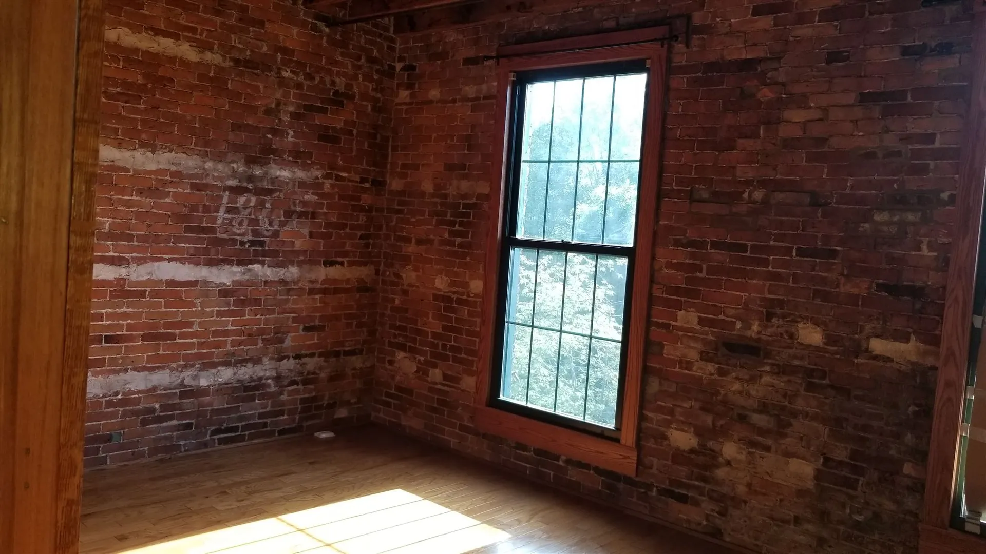 8 Central Square Bristol NH 03222