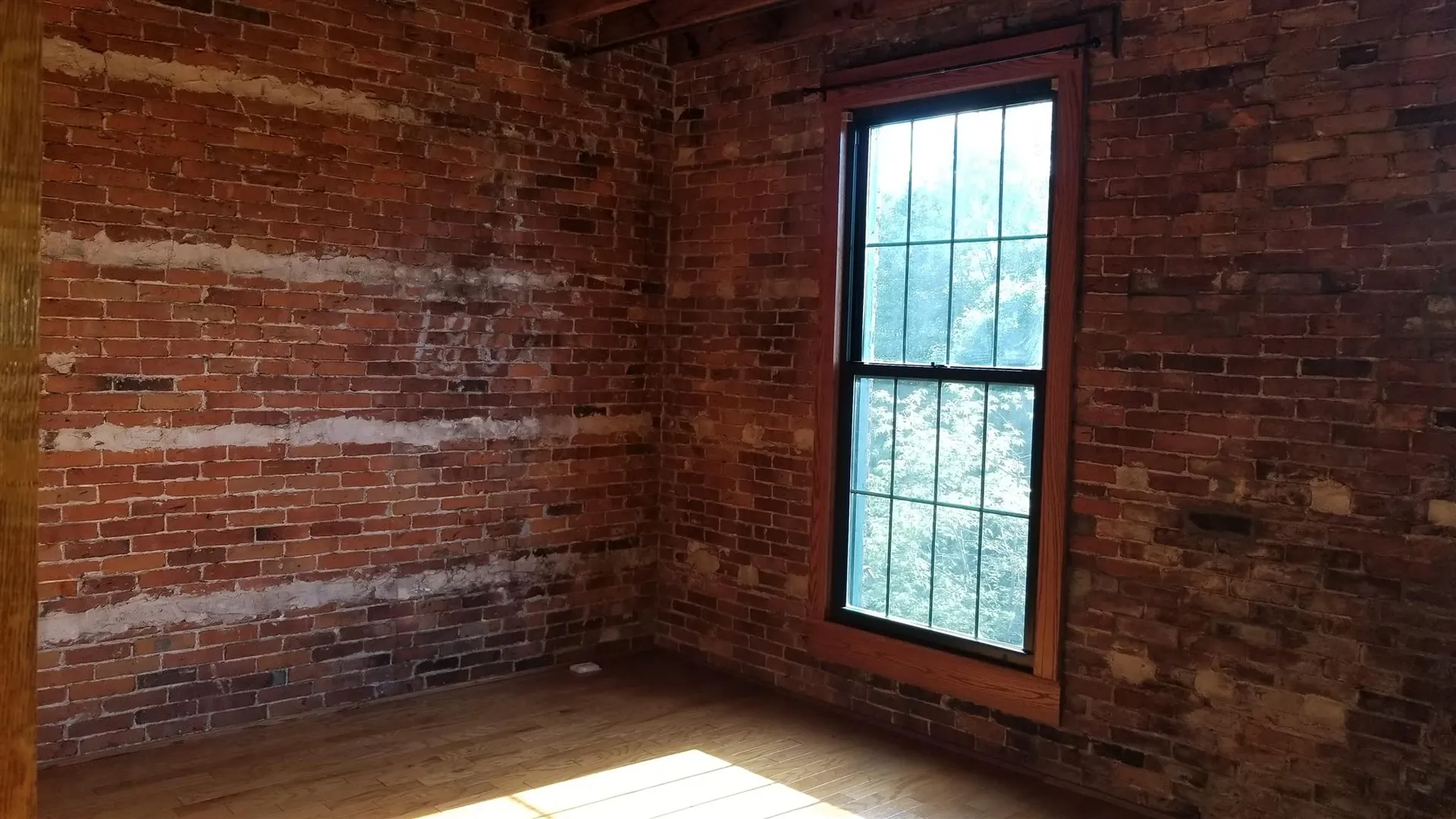 8 Central Square Bristol NH 03222