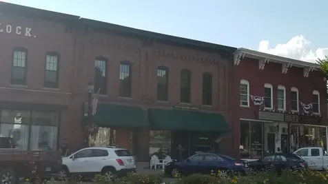 8 Central Square Bristol NH 03222