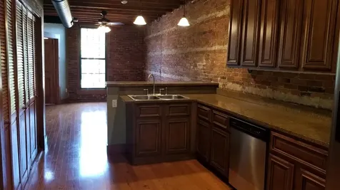 8 Central Square Bristol NH 03222