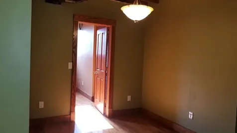 8 Central Square Bristol NH 03222