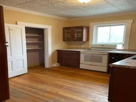 24 C Central Square Bristol NH 03222