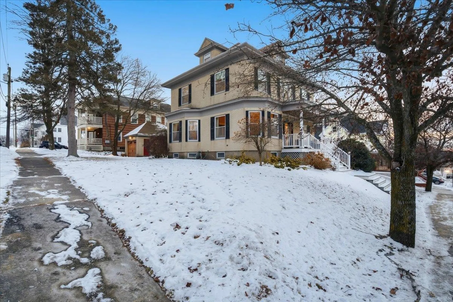 419 Bridge Street Manchester NH 03104