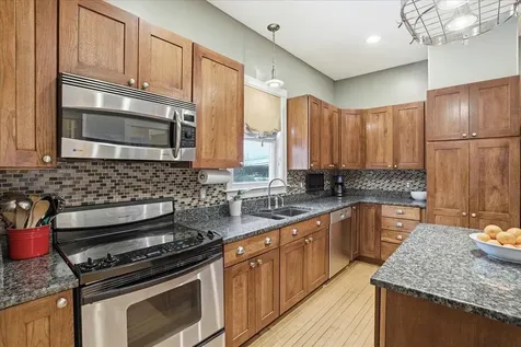 419 Bridge Street Manchester NH 03104