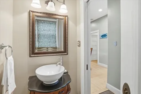 419 Bridge Street Manchester NH 03104