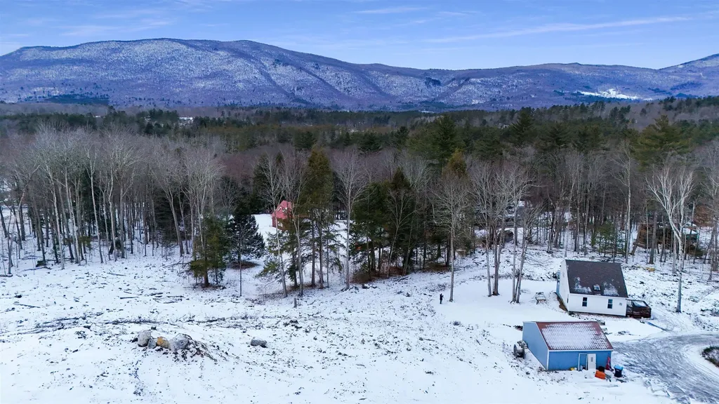 2023 North Road Sunderland VT 05250