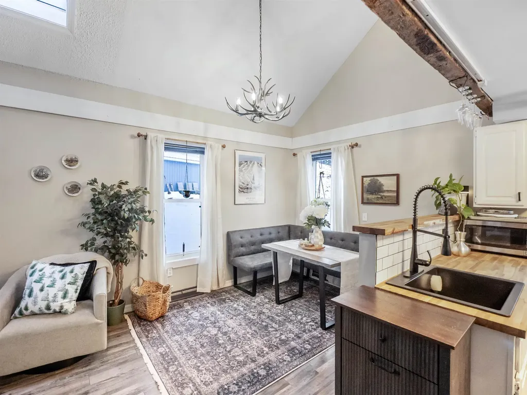 2023 North Road Sunderland VT 05250