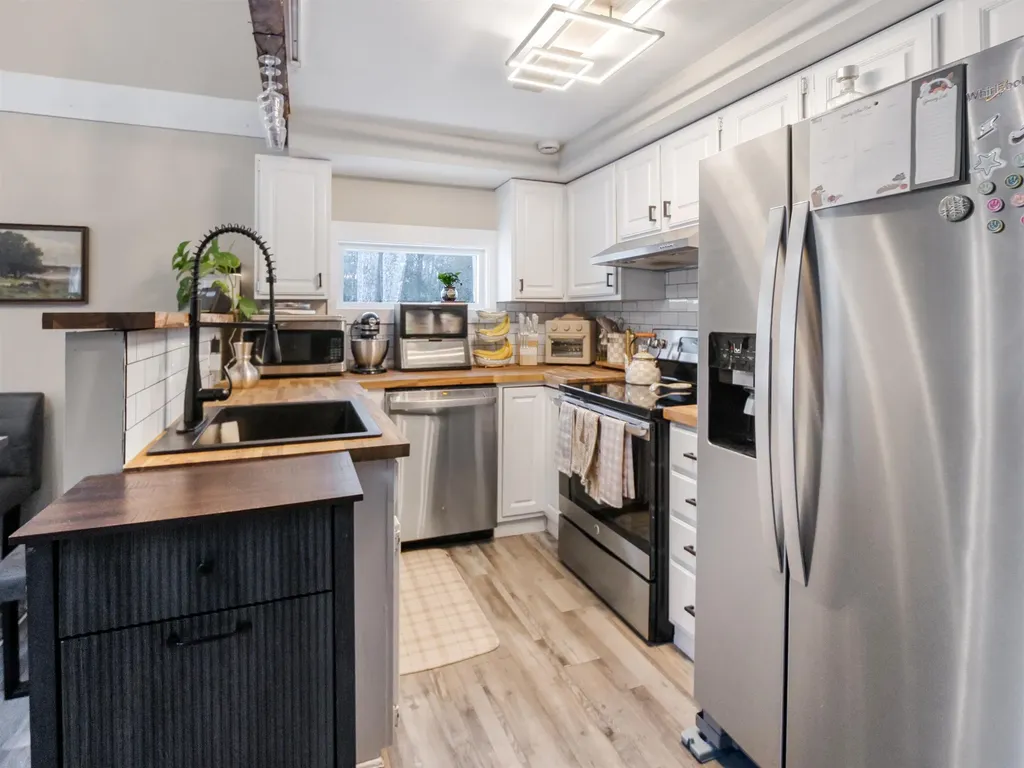 2023 North Road Sunderland VT 05250