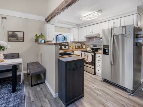 2023 North Road Sunderland VT 05250