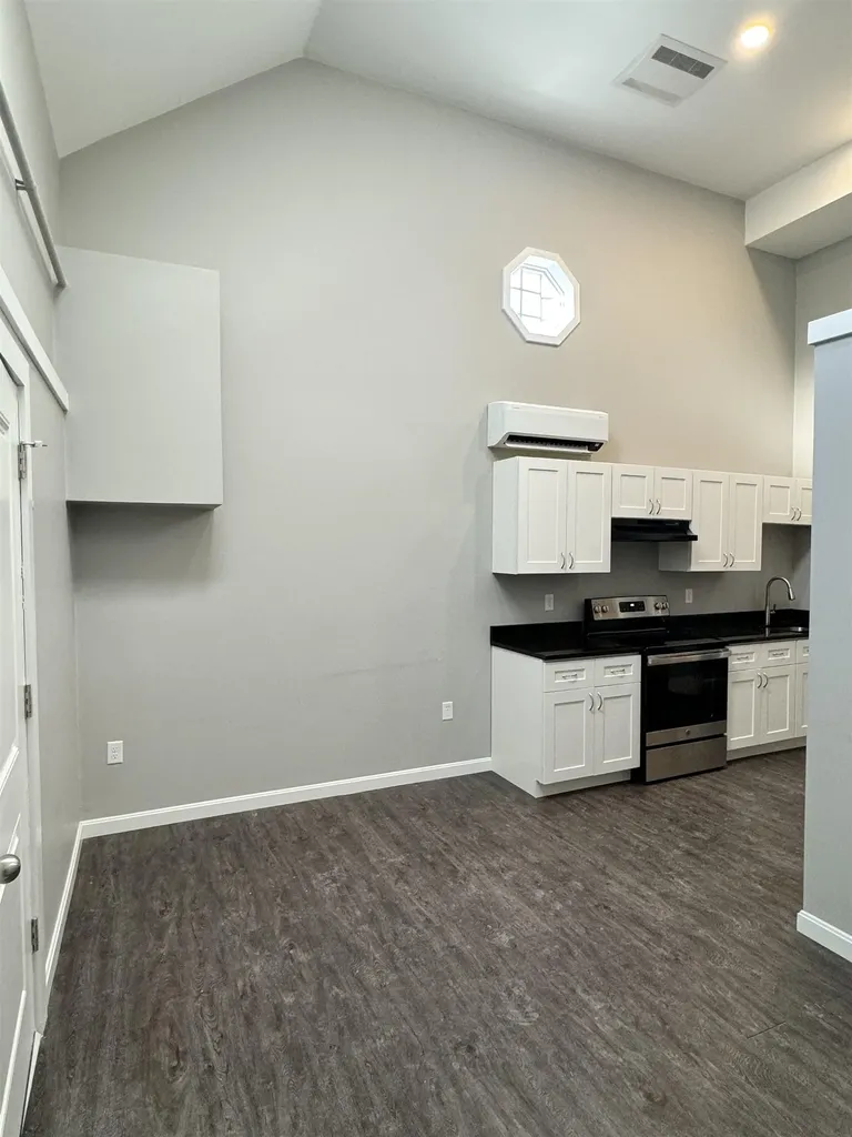 50 Monarch Way Portsmouth NH 03801