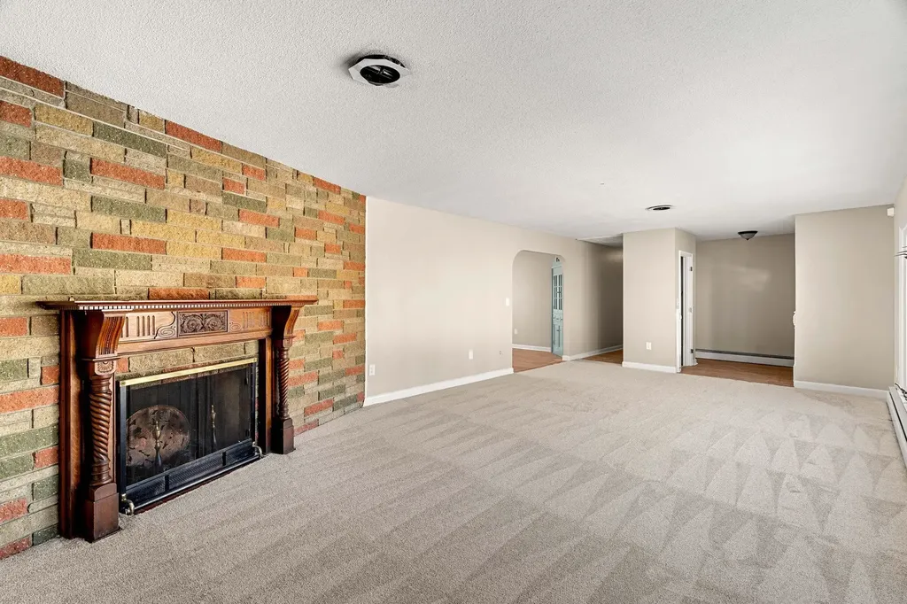 49 Lovell Street Nashua NH 03060