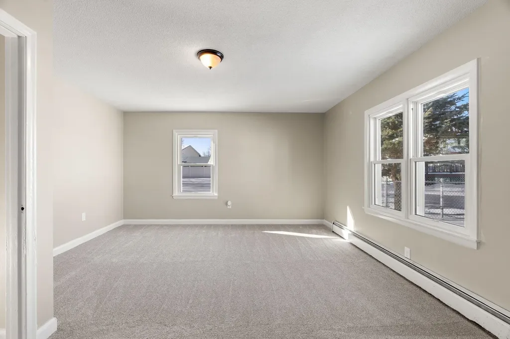 49 Lovell Street Nashua NH 03060
