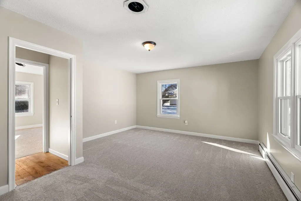 49 Lovell Street Nashua NH 03060