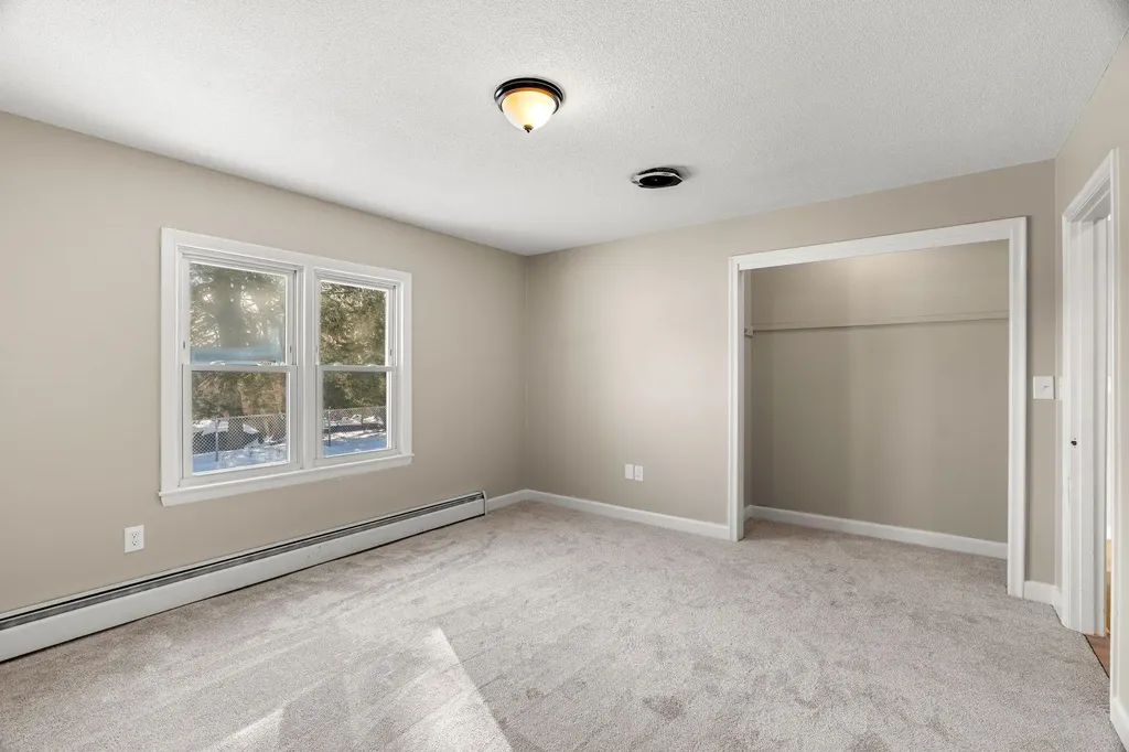 49 Lovell Street Nashua NH 03060