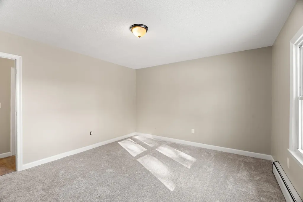 49 Lovell Street Nashua NH 03060