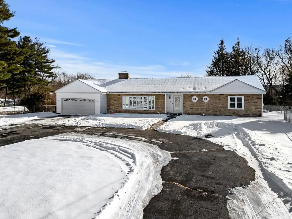 49 Lovell Street Nashua NH 03060