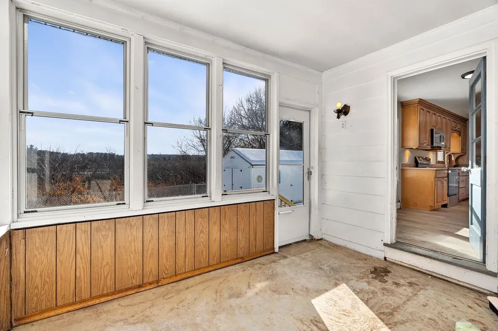 49 Lovell Street Nashua NH 03060