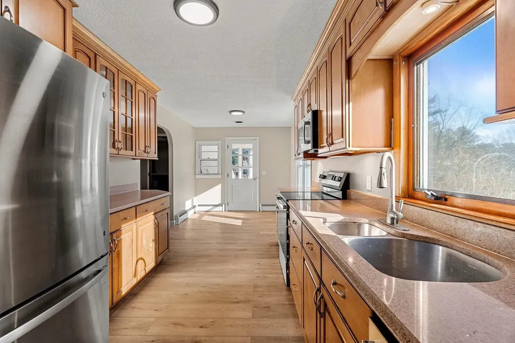 49 Lovell Street Nashua NH 03060