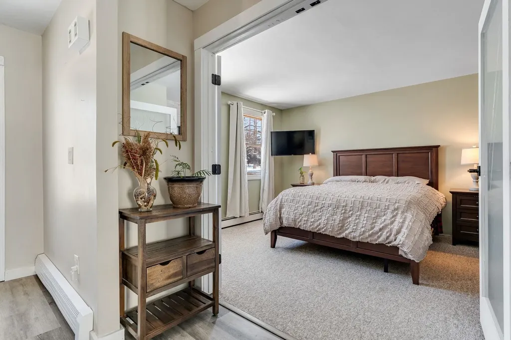 909 Dorset Street South Burlington VT 05403