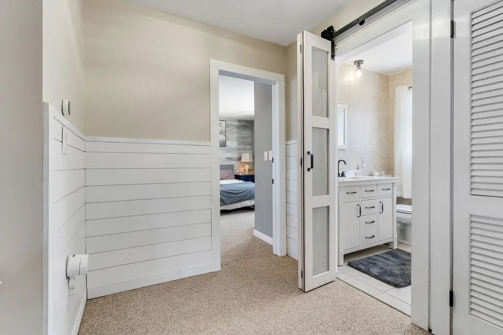 909 Dorset Street South Burlington VT 05403