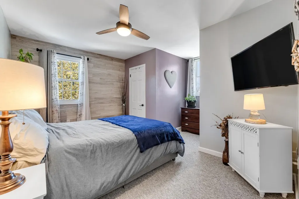 909 Dorset Street South Burlington VT 05403