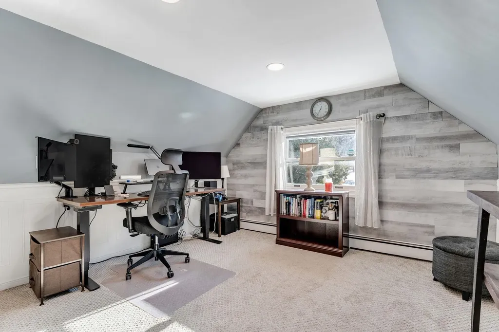 909 Dorset Street South Burlington VT 05403