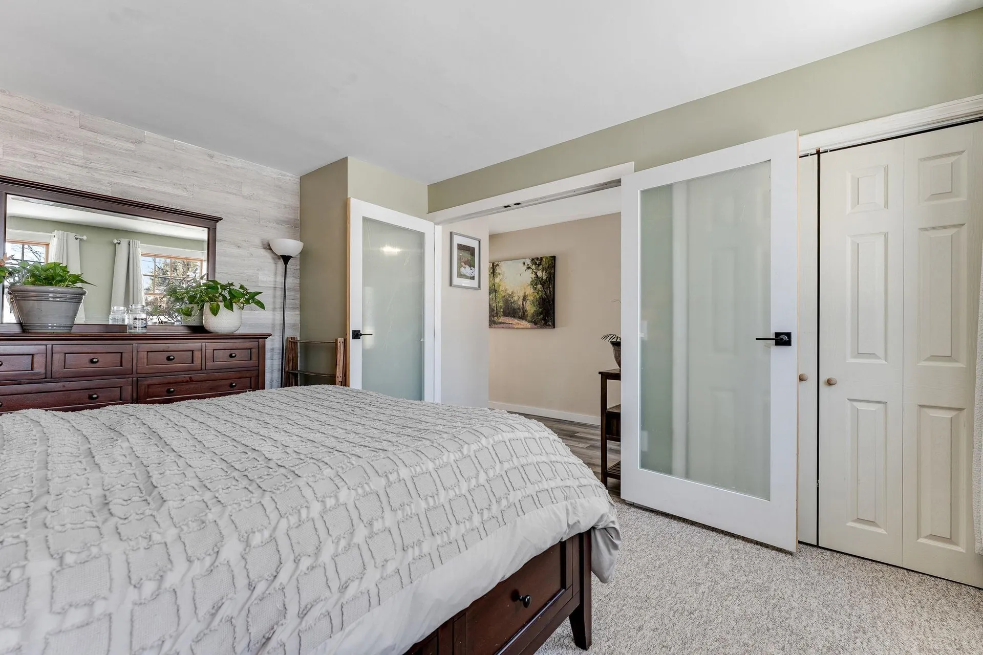 909 Dorset Street South Burlington VT 05403