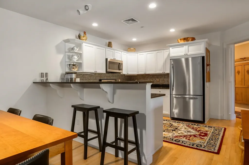 100 Shepards Cove Road Kittery ME 03904