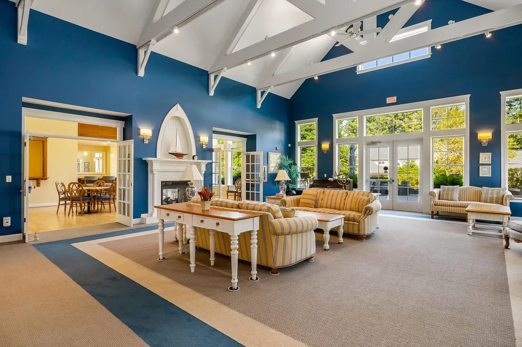 100 Shepards Cove Road Kittery ME 03904