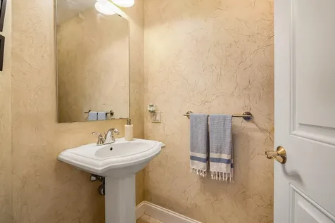 100 Shepards Cove Road Kittery ME 03904