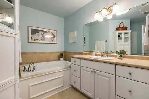 100 Shepards Cove Road Kittery ME 03904