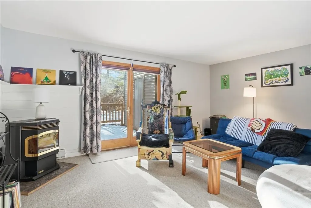 10 Chelsea Circle South Burlington VT 05403