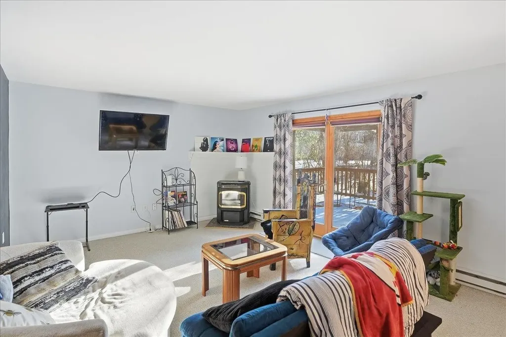 10 Chelsea Circle South Burlington VT 05403