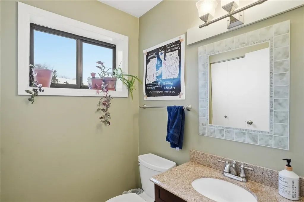 10 Chelsea Circle South Burlington VT 05403