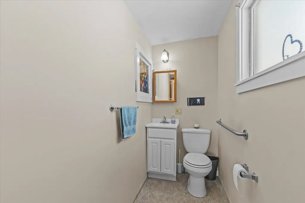 7 Upland Avenue Barre City VT 05643