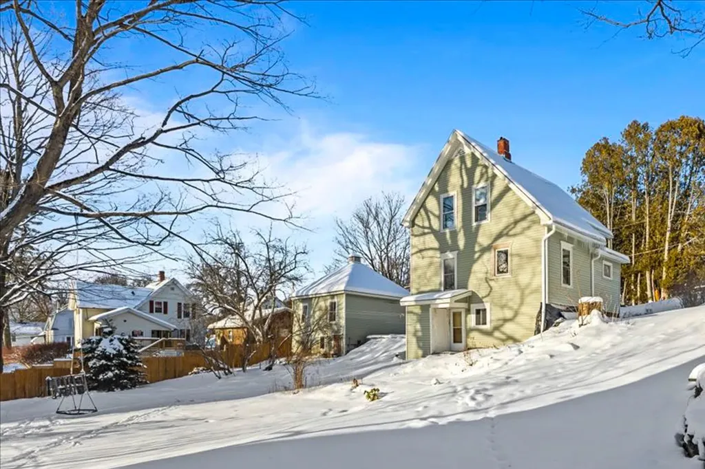 7 Upland Avenue Barre City VT 05643